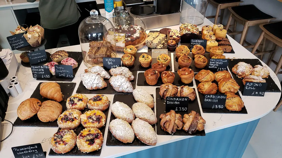 Beeberry Bakery – bakery in Droylsden town centre
